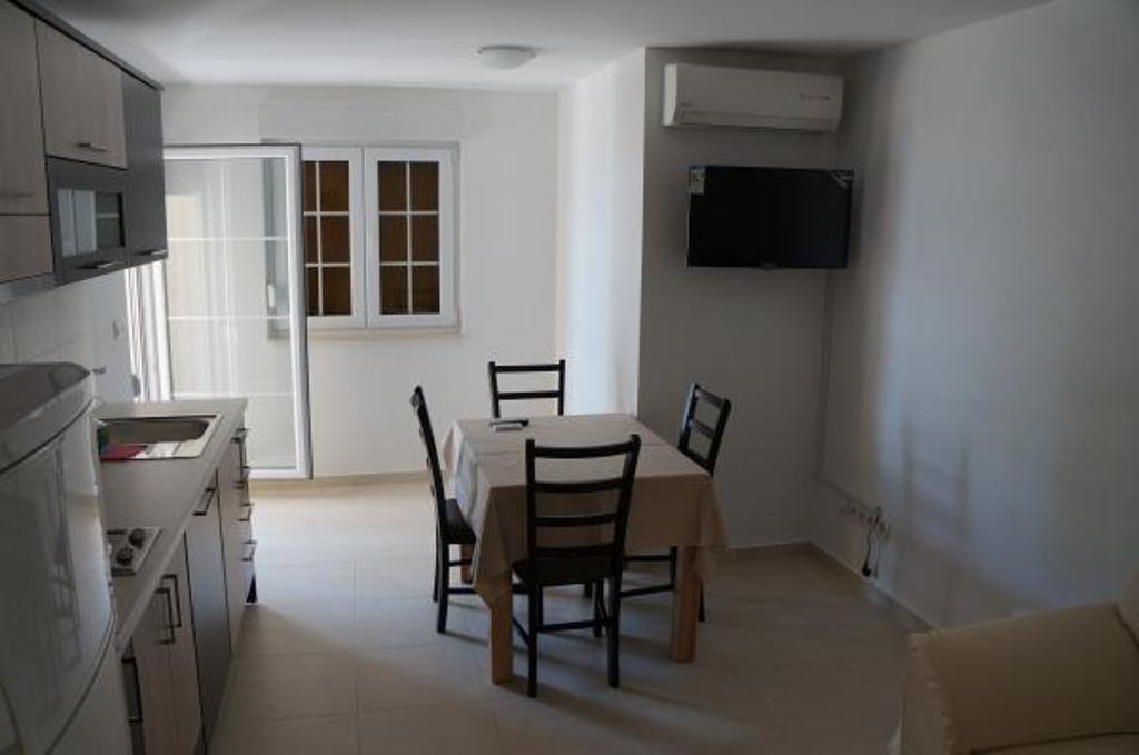 Apartments Karlo Baška Voda Δωμάτιο φωτογραφία