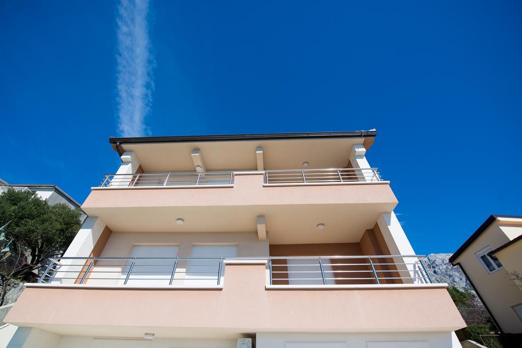 Apartments Karlo Baška Voda Εξωτερικό φωτογραφία