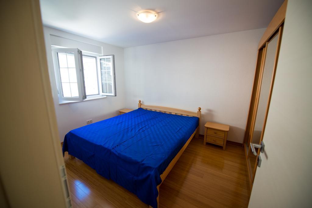 Apartments Karlo Baška Voda Εξωτερικό φωτογραφία